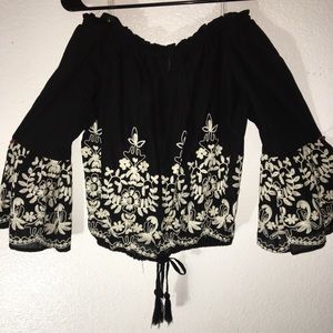 •Bell-Sleeve Top•